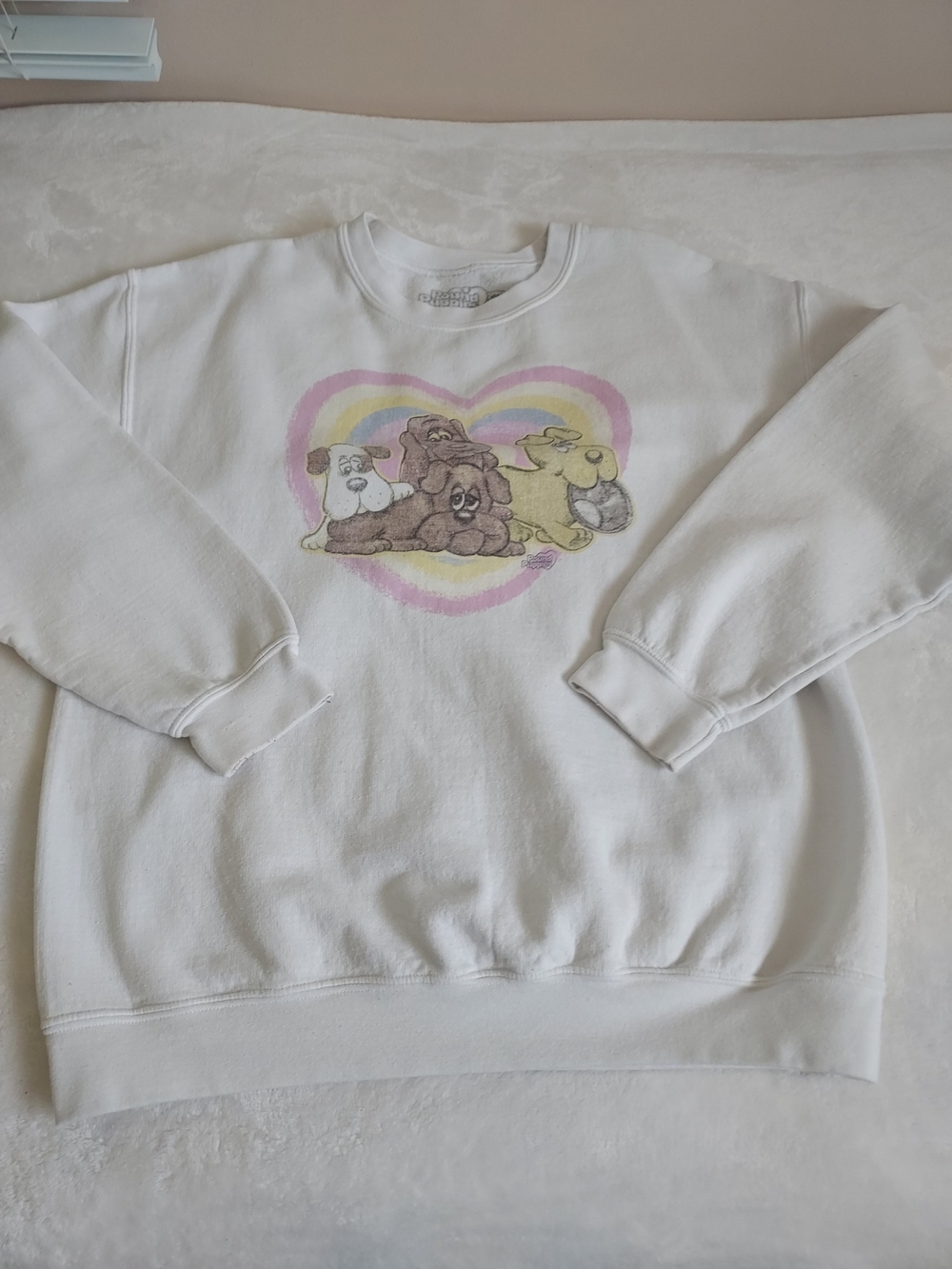 Hasbro Pound Puppies Off White Sweatshirt Pastel Heart Graphic Oversize Med 80s